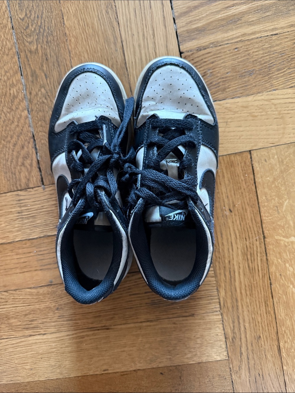 Nike Kids Black and White low-Top Sneakers